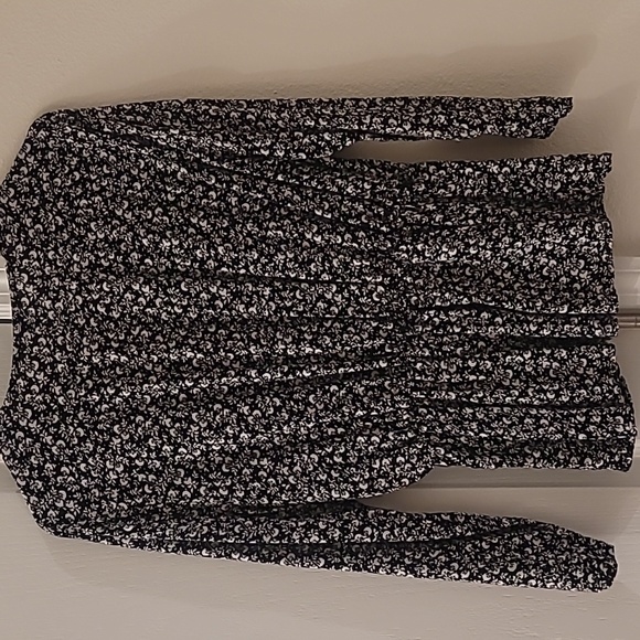 Floral Blouse - Picture 5 of 5